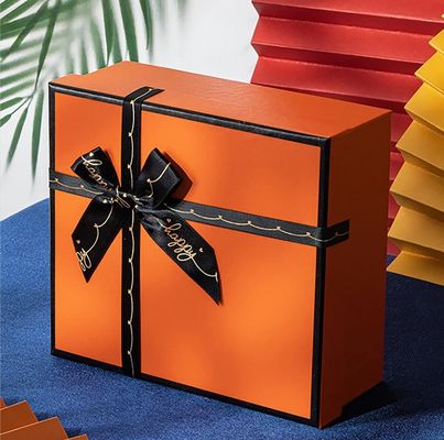 Lujo de color rosa de imán de cubierta de vestido de cartón con sello magnético plegable caja de regalo