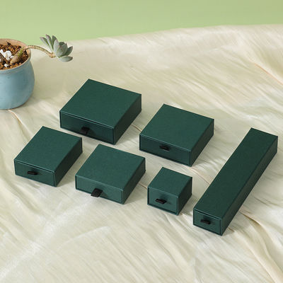 Tamaño de logotipo personalizado Caja deslizante de lujo con correa de cinta Caja de regalo de joyas Caja de cajón