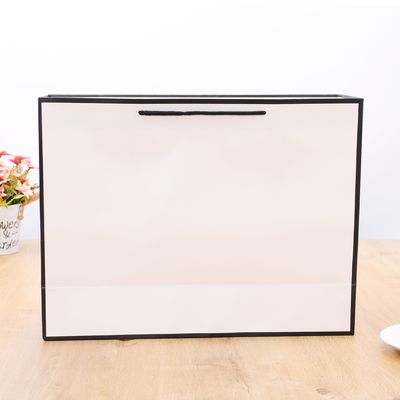 Bolsas de regalo personalizadas de lujo Embalaje Bolsa de compras con el espesor de las demandas del cliente